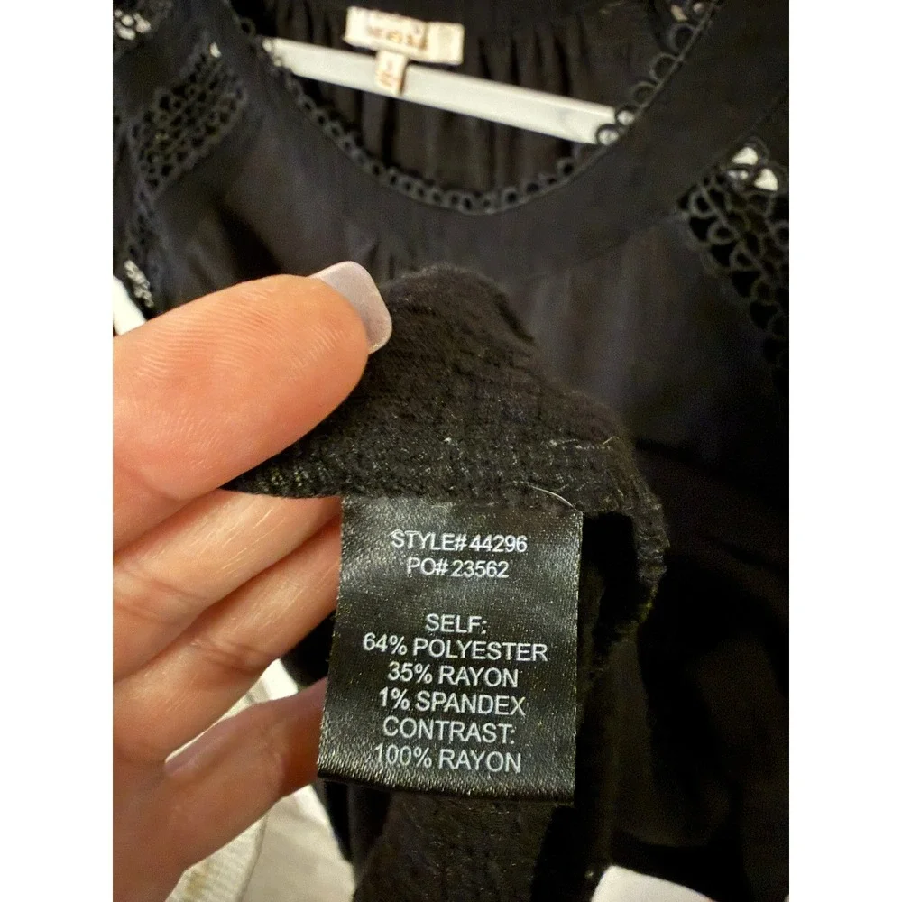 Skies are Blue simple black cotton‎ burnout lace blouse sm classic puff sleeve